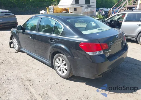2010 Subaru Legacy 2.5I Premium из США, поврежденный, VIN 4S3BMBC68A3216476